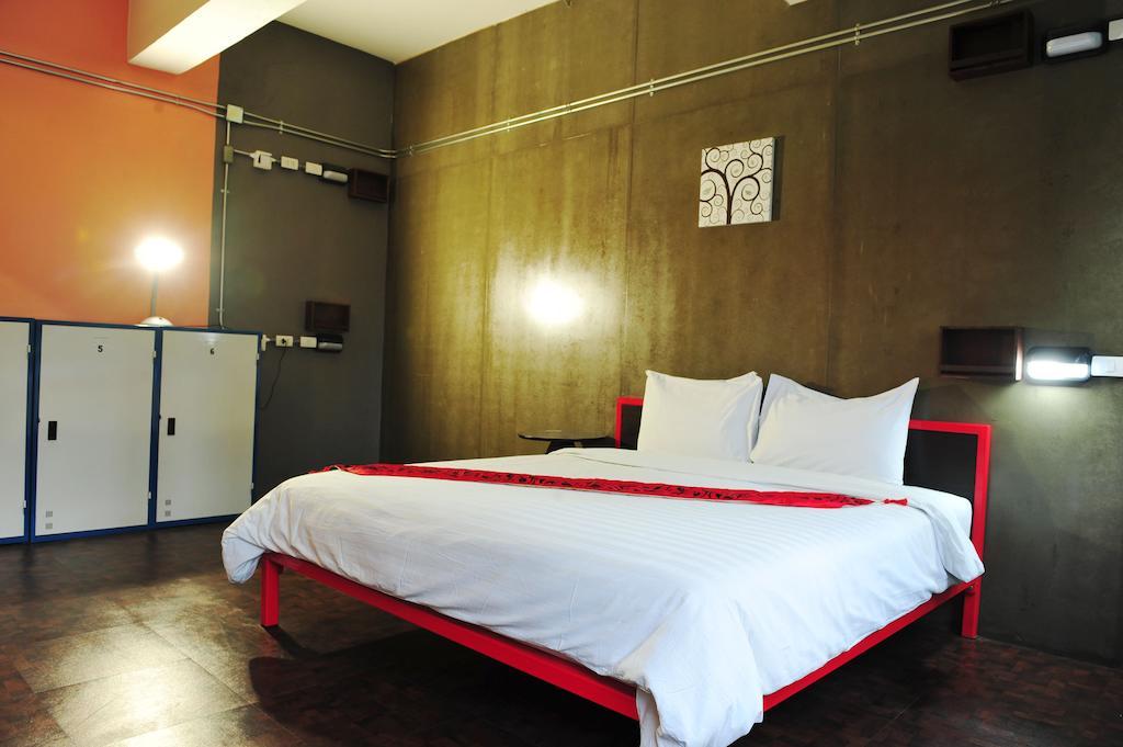 Saphaipae Hostel بانكوك الغرفة الصورة